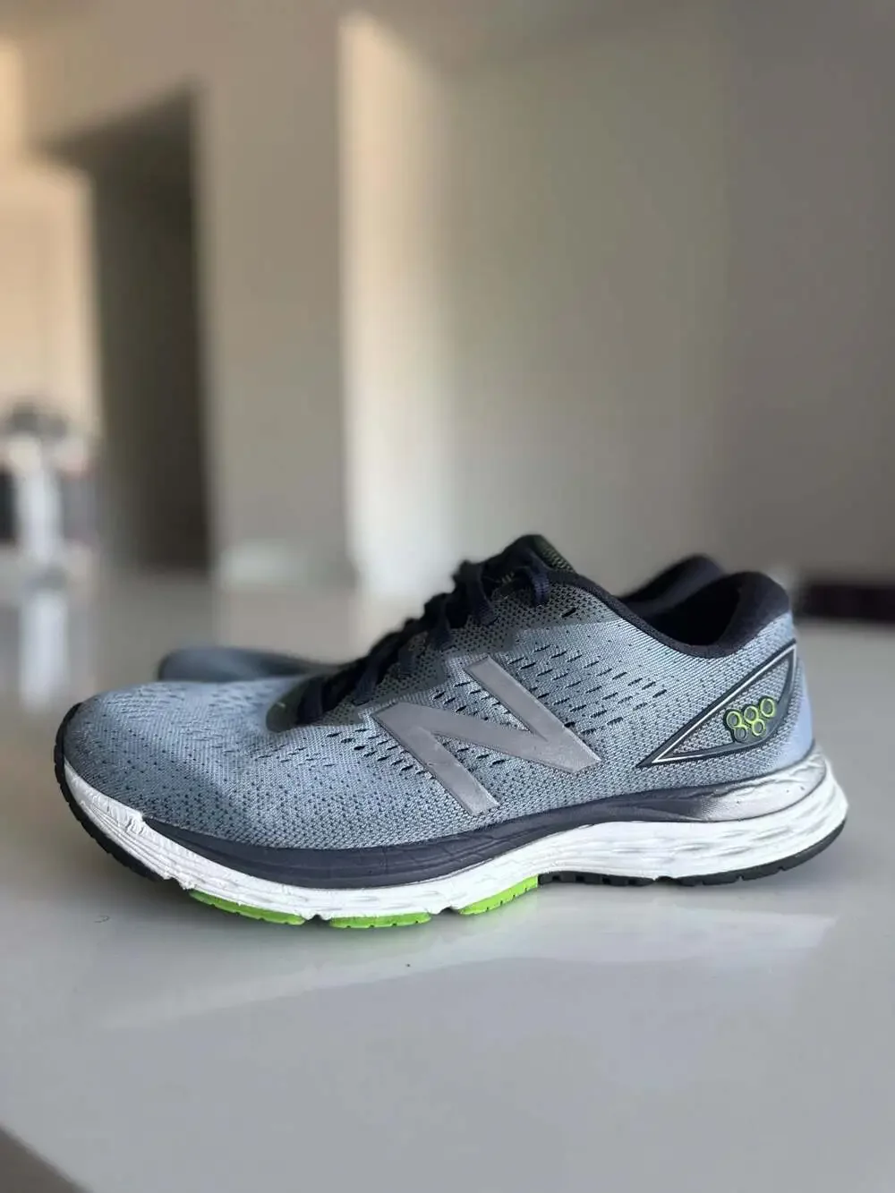 New Balance 880v9 Men's Size 10 Running Shoes Grey Green M880GB9